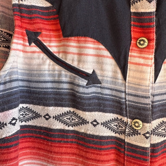 Ariat Women's Sleeveless Button Down Shirt - Red, Black, White Stripes - Picture 6 of 8